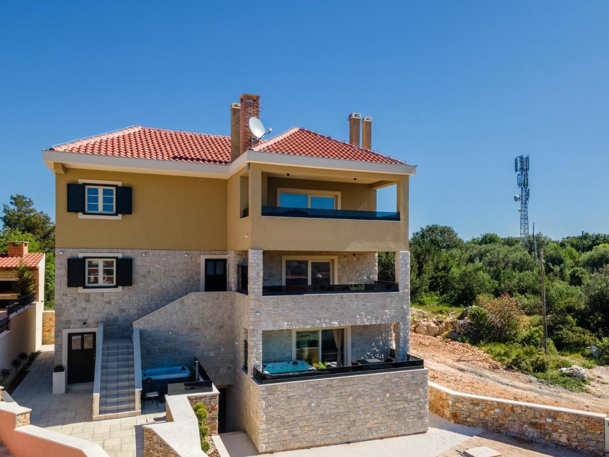 Teona Luxury Apartment With Jacuzzi And Terrace Sea View Sali Buitenkant foto